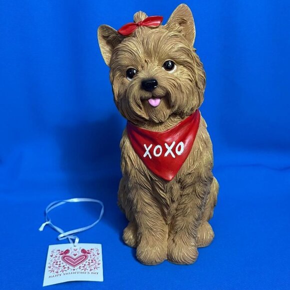 NEW ~ NWT YORKIE ~ YORKSHIRE TERRIER LOVE KISSES & HUGS GORGEOUS STATUE / FIGURE - Picture 16 of 16